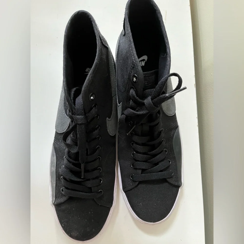 Nike men’s sb